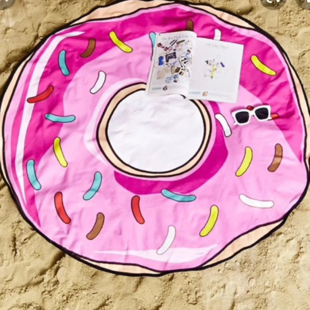 Forever 21 donut party pool beach towel 45” round donut with sprinkles NWT